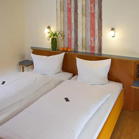 Otel Stadtcafe Garni Hammelburg