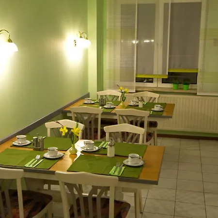 Stadtcafe Garni Отель Хаммельбург